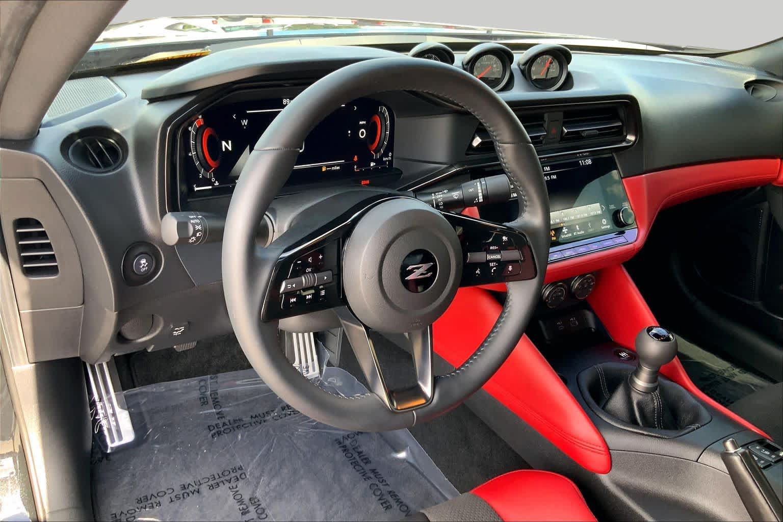 Used 2025 Nissan Z Performance w/ Floor Mat Package RWD image 6