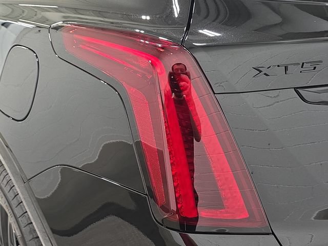 New 2026 Cadillac XT5 Premium Luxury w/ LPO, ONYX Package AWD/4WD image 28