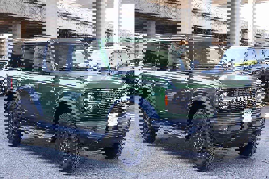 New 2025 Ford Bronco Outer Banks image 3