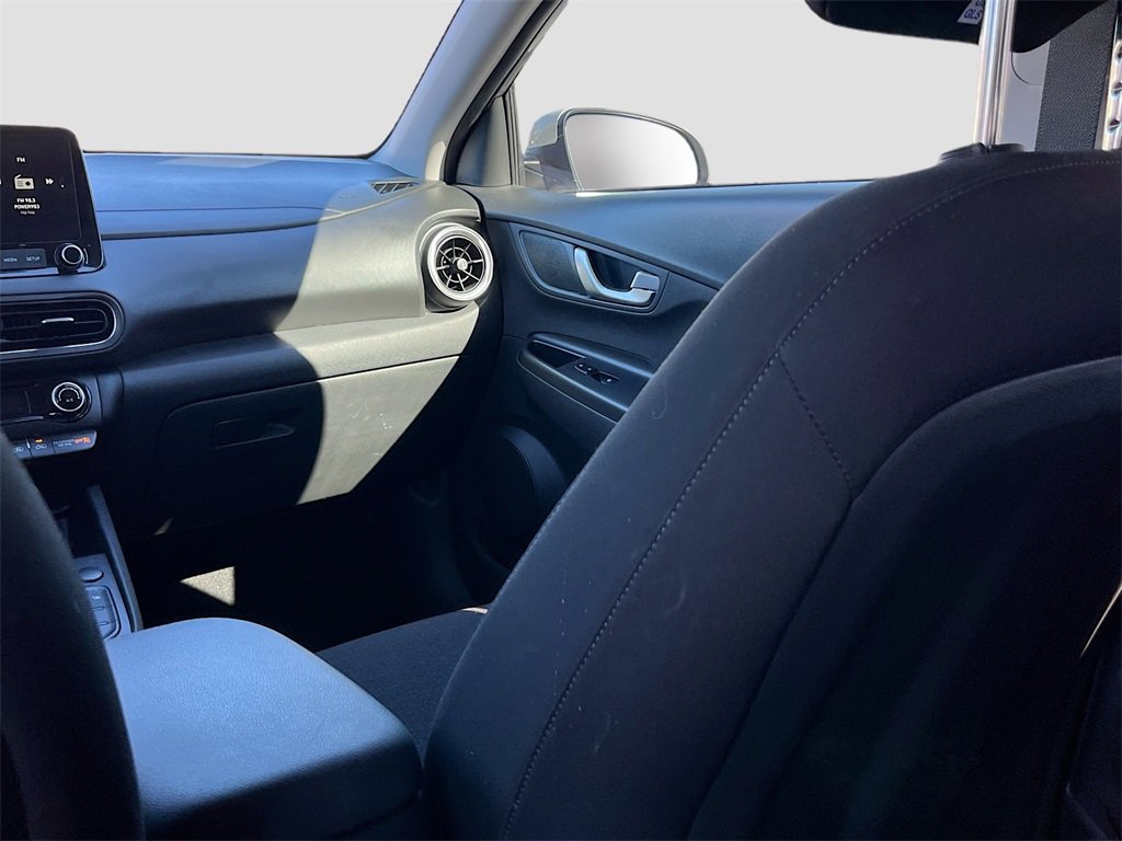 Used 2023 Hyundai Kona SEL w/ Convenience Package image 24