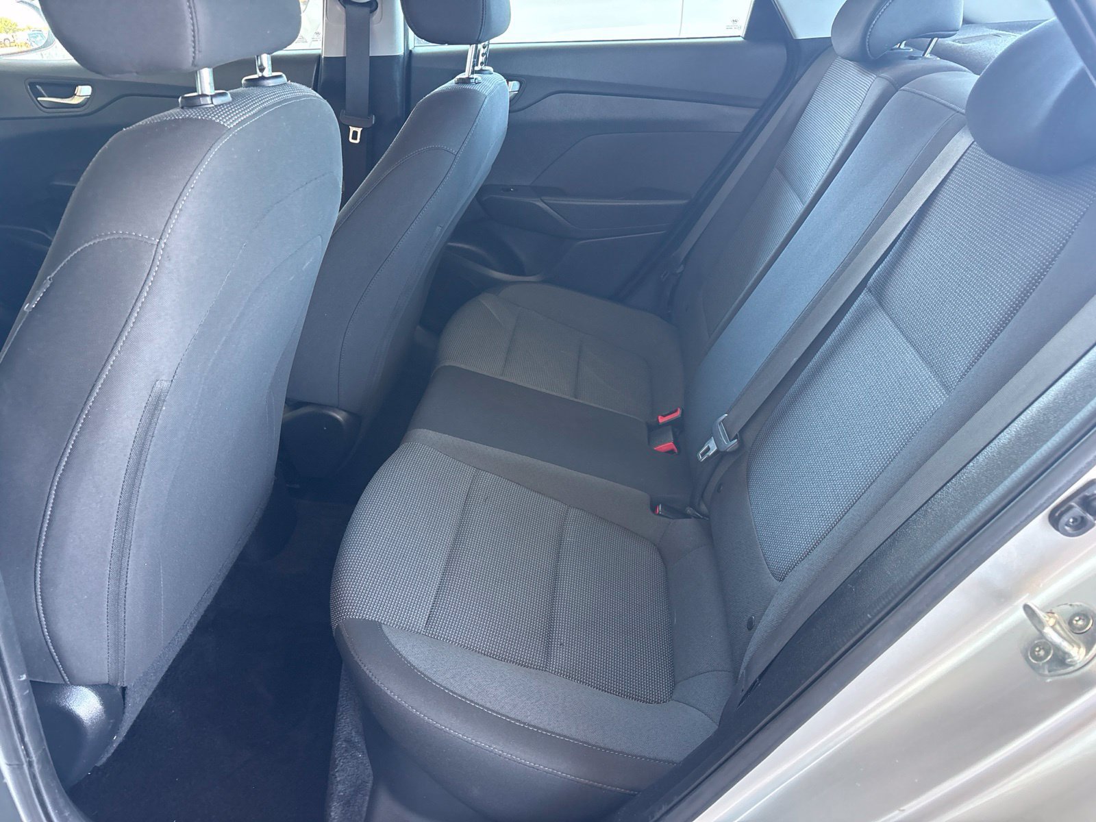 Used 2021 Hyundai Accent SE FWD image 14