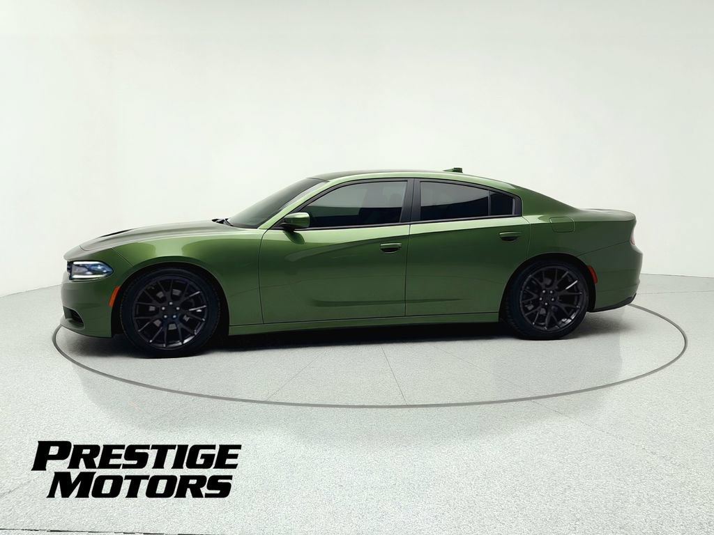 Used 2018 Dodge Charger SXT Plus w/ Quick Order Package 29J RWD image 4