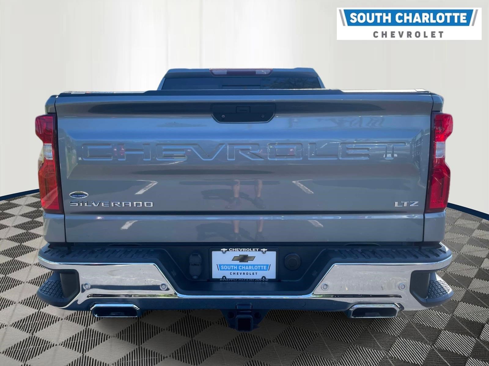 Used 2020 Chevrolet Silverado 1500 LTZ AWD/4WD image 5