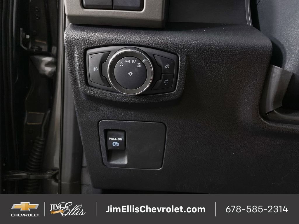 Used 2021 Ford Expedition XLT image 18