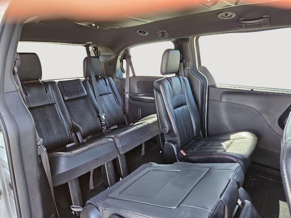 Used 2019 Dodge Grand Caravan GT image 31