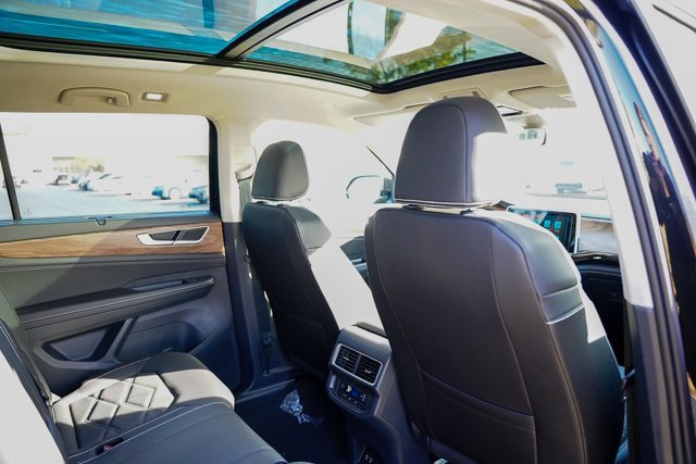 New 2026 Volkswagen Atlas SE image 36