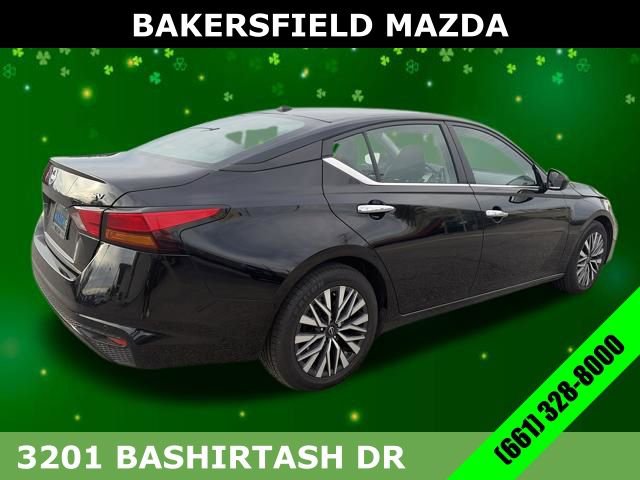 Used 2024 Nissan Altima 2.5 SV image 5