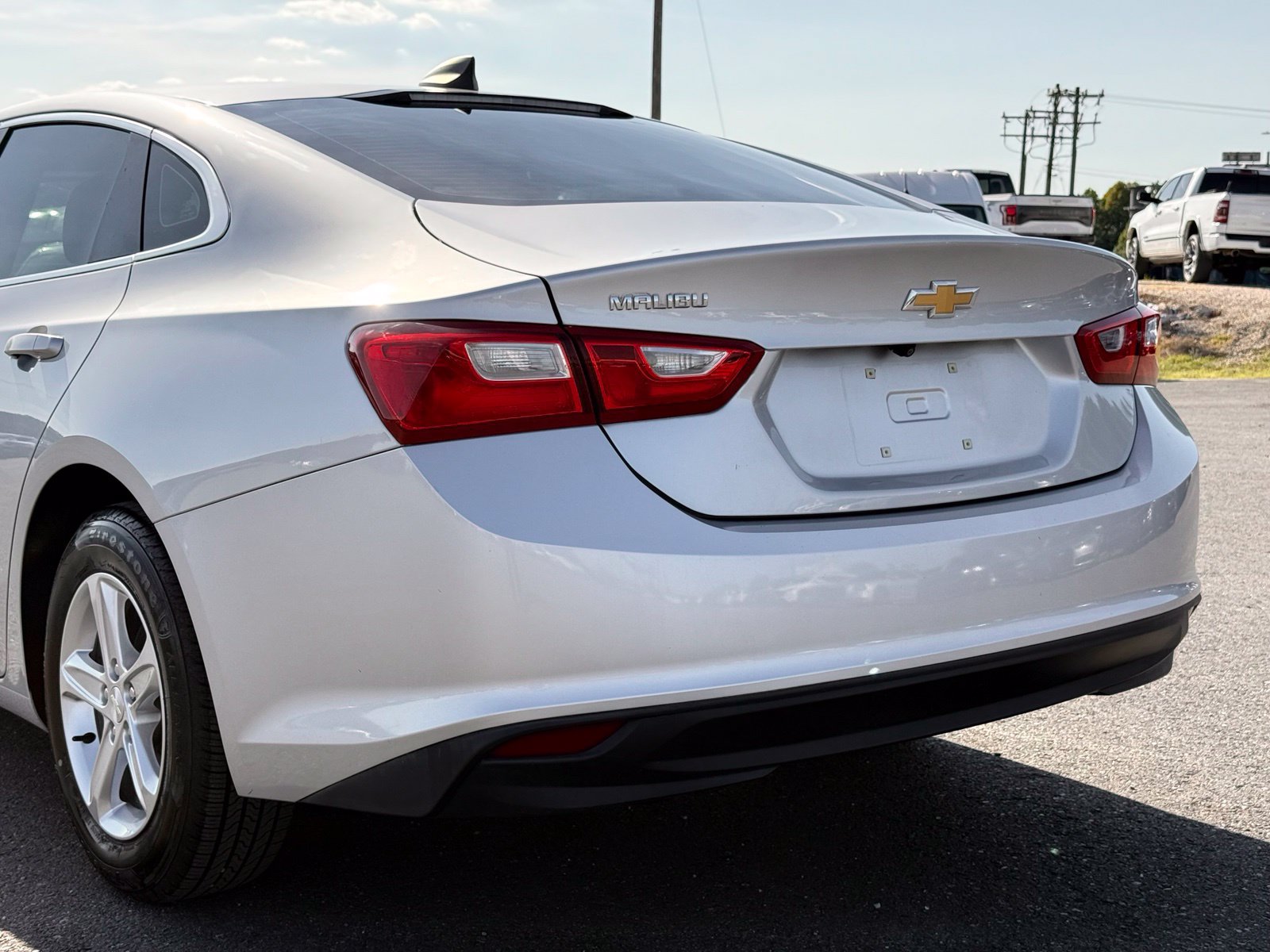 Used 2019 Chevrolet Malibu LS FWD image 4
