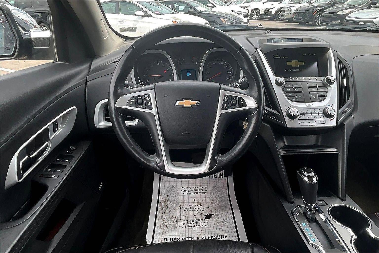 Used 2017 Chevrolet Equinox Premier w/ Enhanced Convenience Package AWD/4WD image 5
