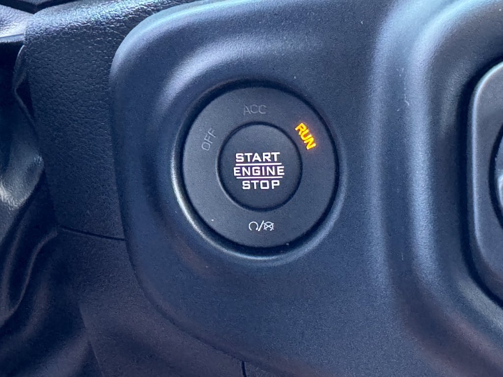 Used 2023 Jeep Gladiator Overland AWD/4WD image 29
