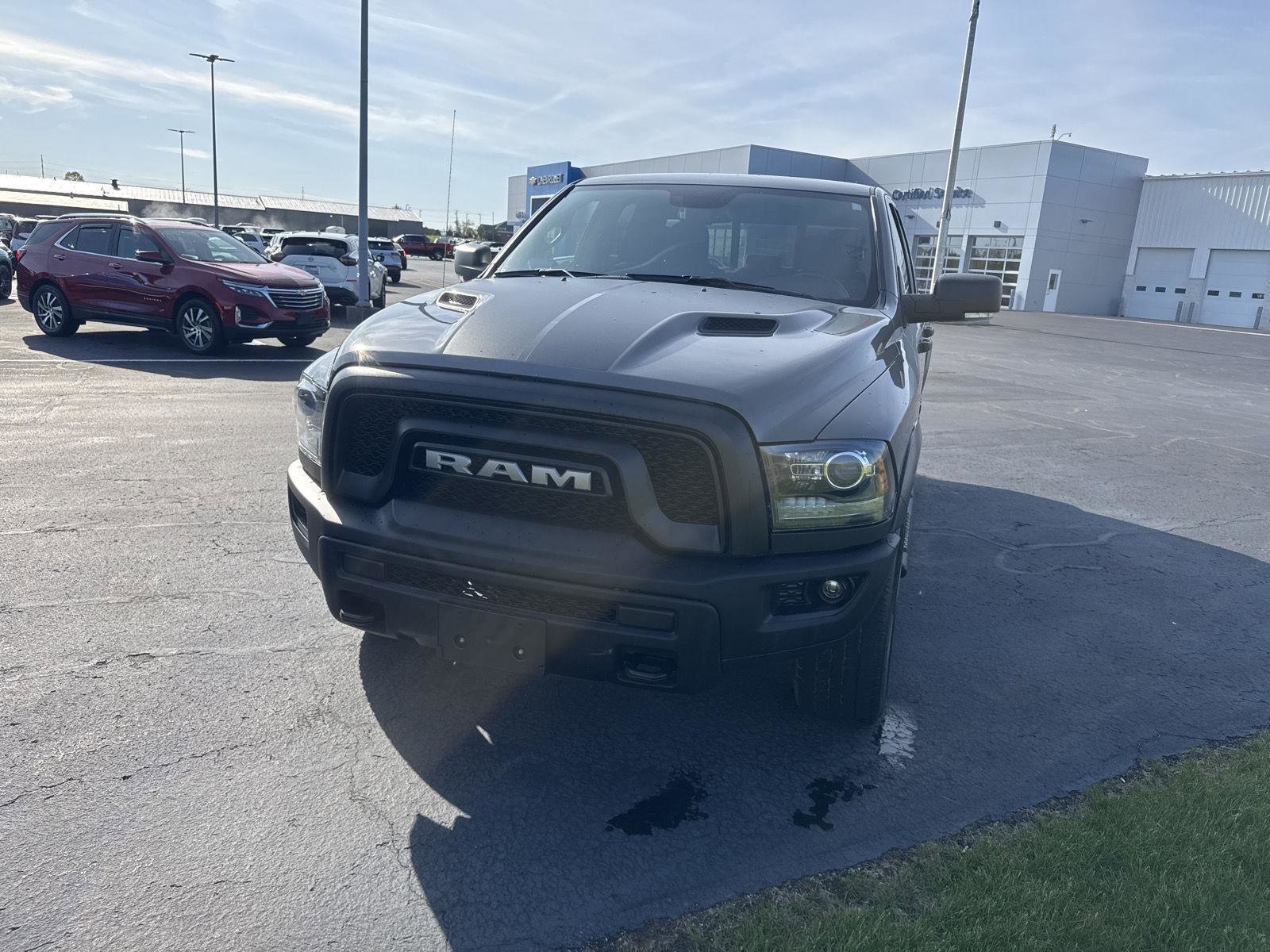 Used 2022 RAM 1500 Classic Warlock w/ Ceramic Gray Warlock Package AWD/4WD image 7