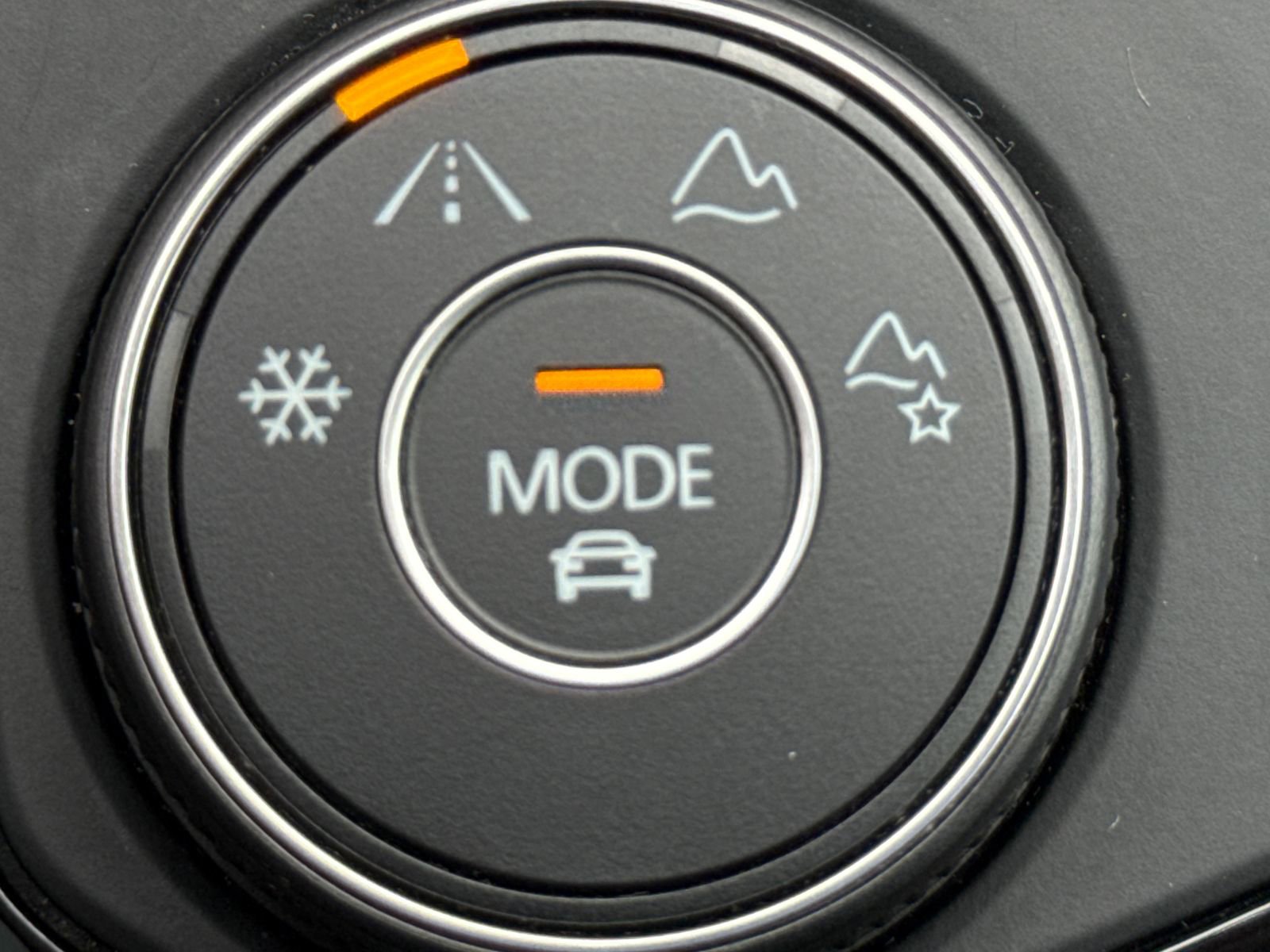 Certified 2022 Volkswagen Taos SEL image 34