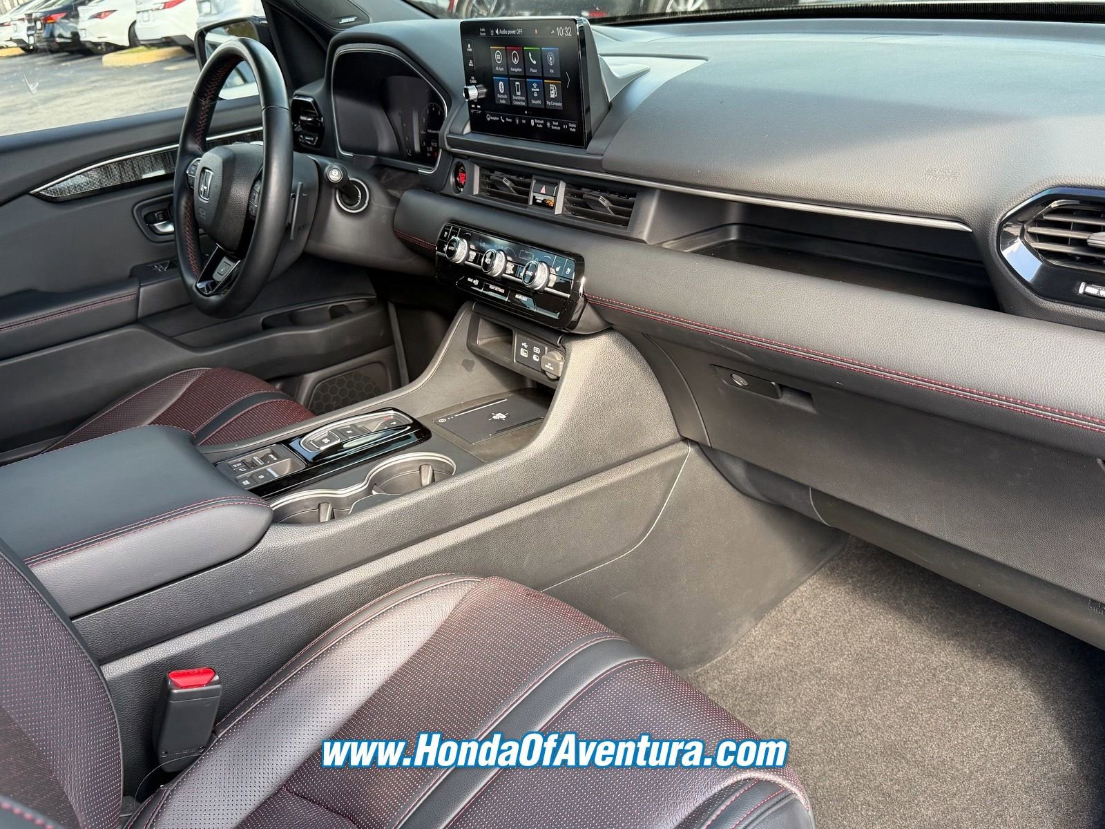 Certified 2025 Honda Pilot Black Edition image 13