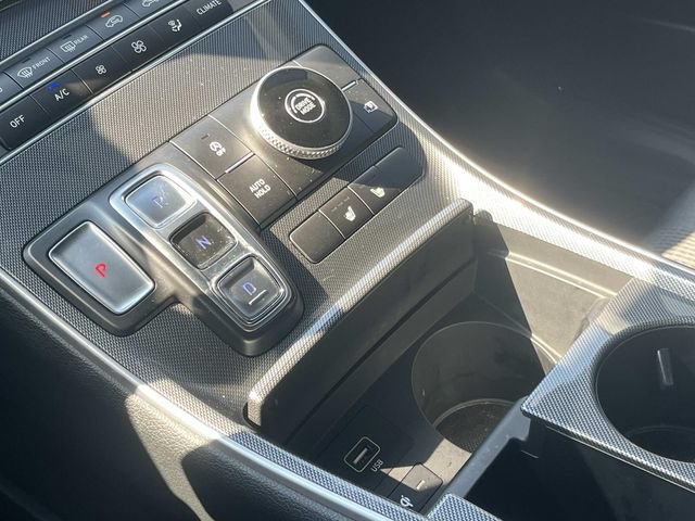 Certified 2022 Hyundai Santa Fe XRT FWD image 33