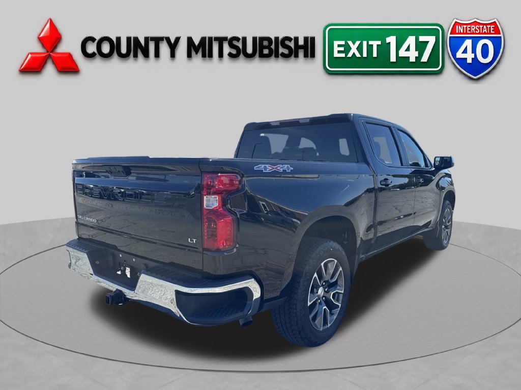 Used 2023 Chevrolet Silverado 1500 LT AWD/4WD image 4