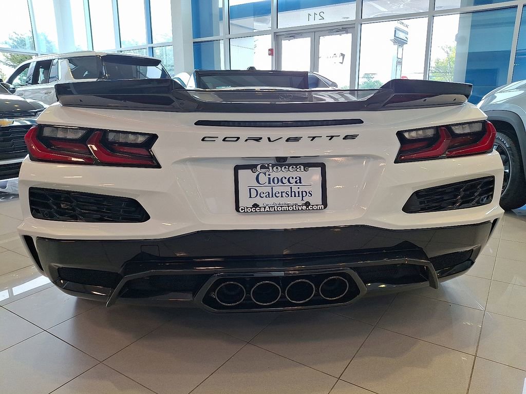 New 2025 Chevrolet Corvette Z06 w/ Stealth Interior Trim Package image 7
