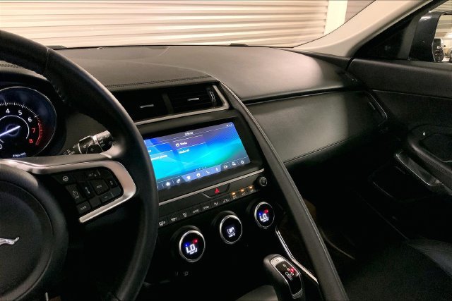 Certified 2020 Jaguar E-PACE AWD/4WD image 5