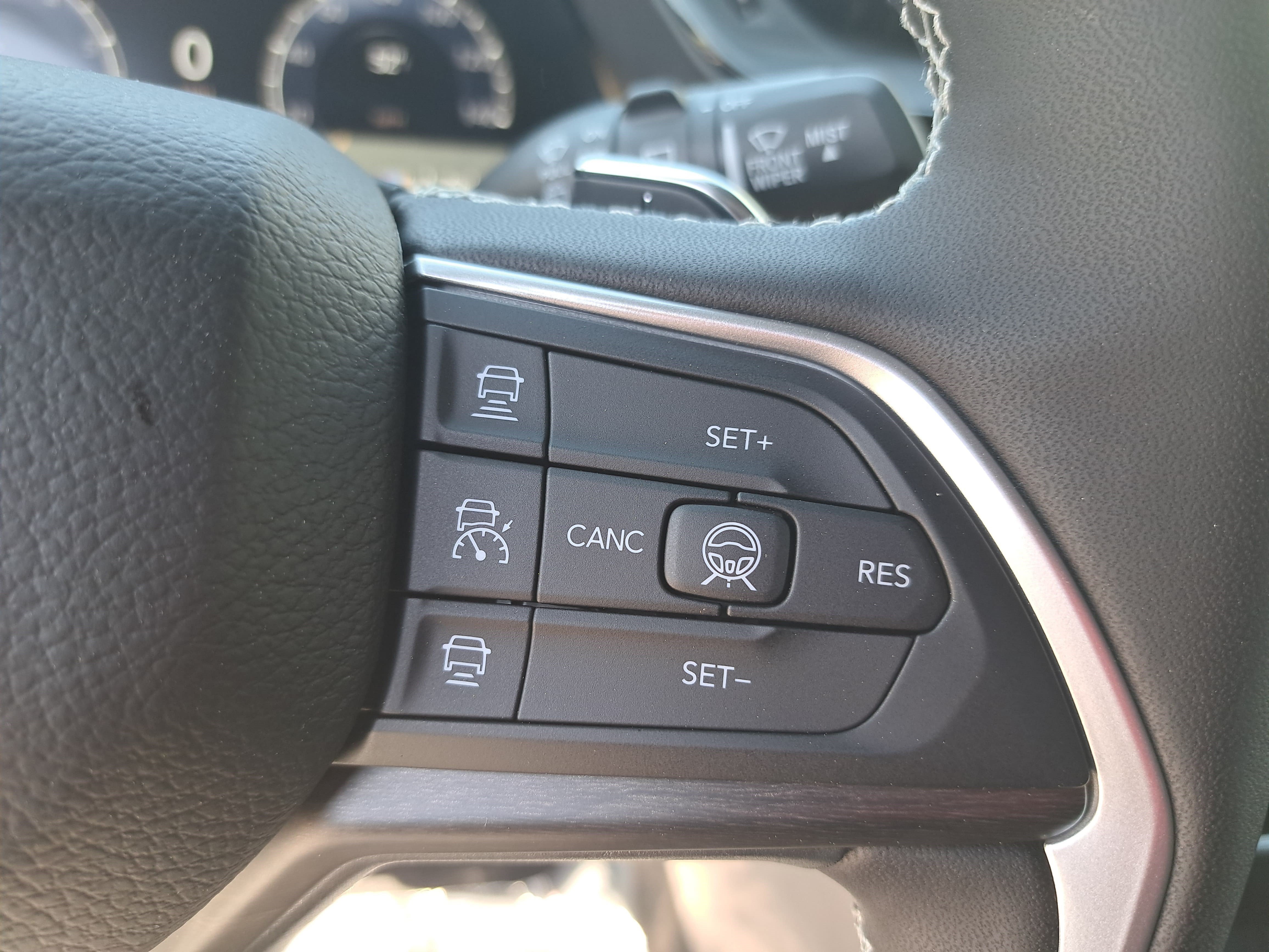 New 2026 Jeep Grand Cherokee Altitude AWD/4WD image 18