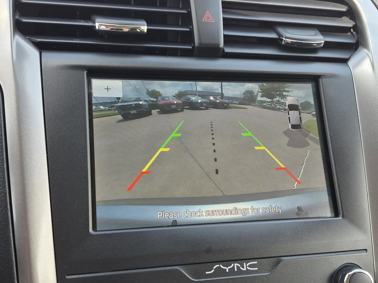 Used 2020 Ford Fusion SE FWD image 26