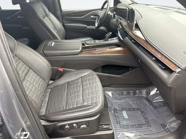 Used 2021 Cadillac Escalade Premium Luxury Platinum image 17