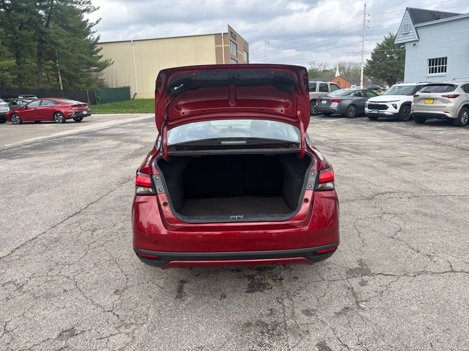 Used 2025 Nissan Versa SV image 29