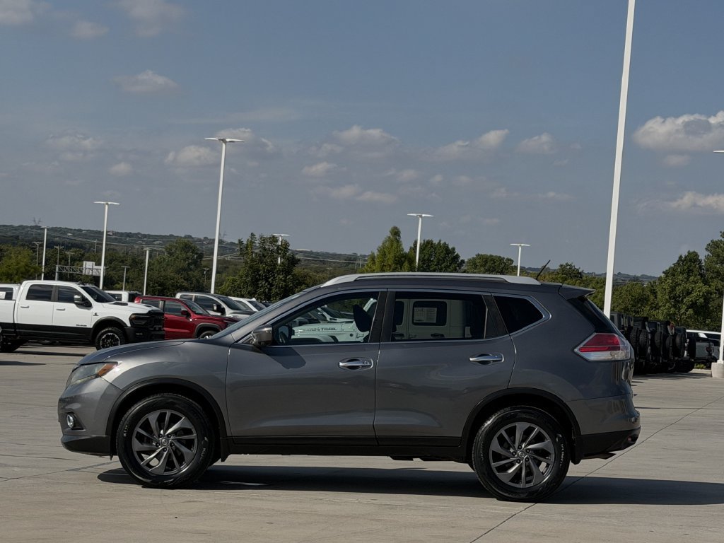 Used 2016 Nissan Rogue SL AWD/4WD image 3