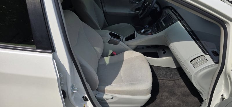 Used 2012 Toyota Prius Three FWD image 16