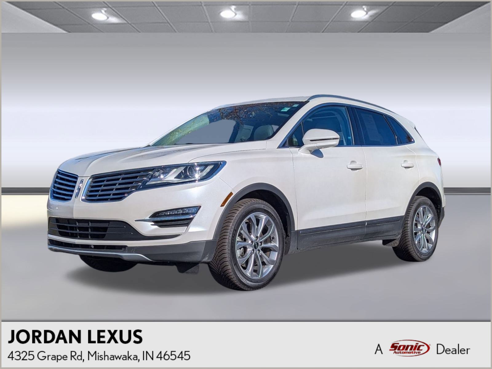 Used 2017 Lincoln MKC Select w/ Lincoln MKC Climate Package