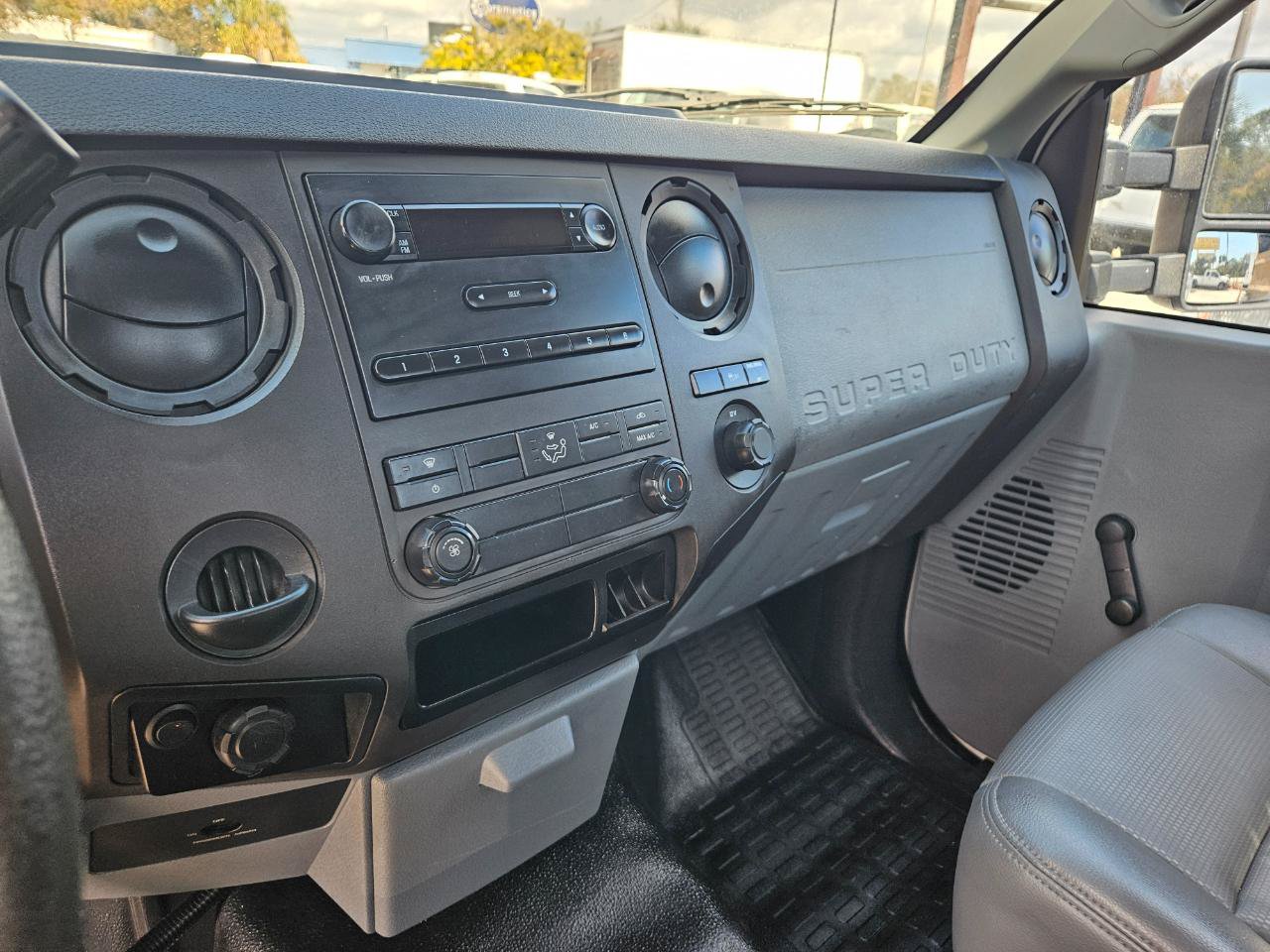 Used 2015 Ford F250 XL RWD image 13