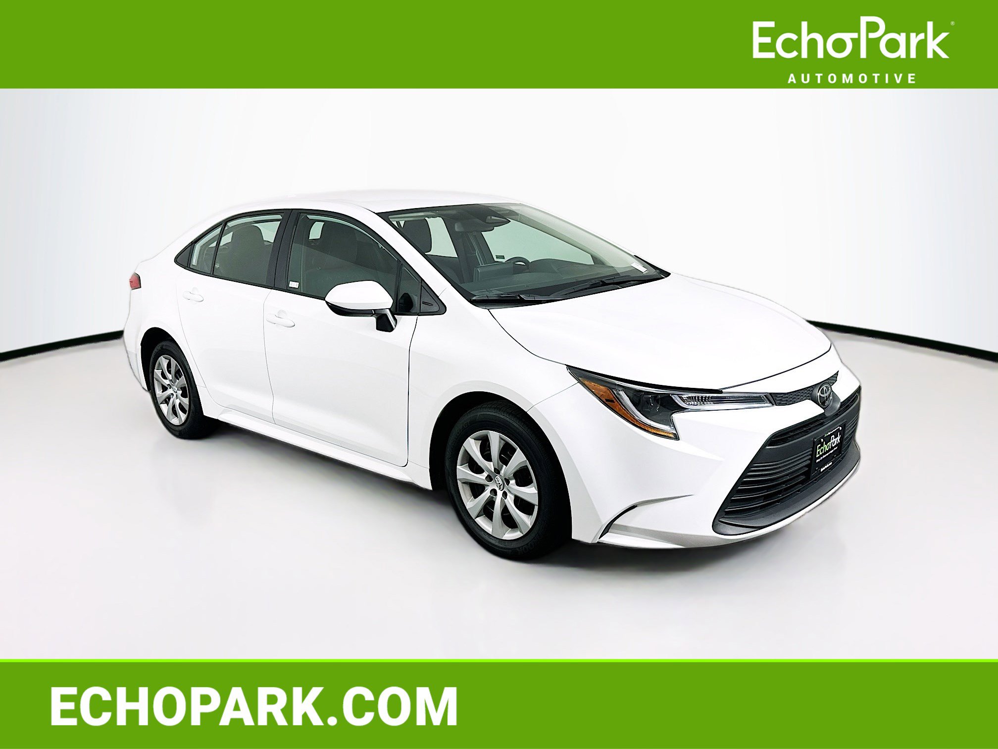 Used 2024 Toyota Corolla LE image 1