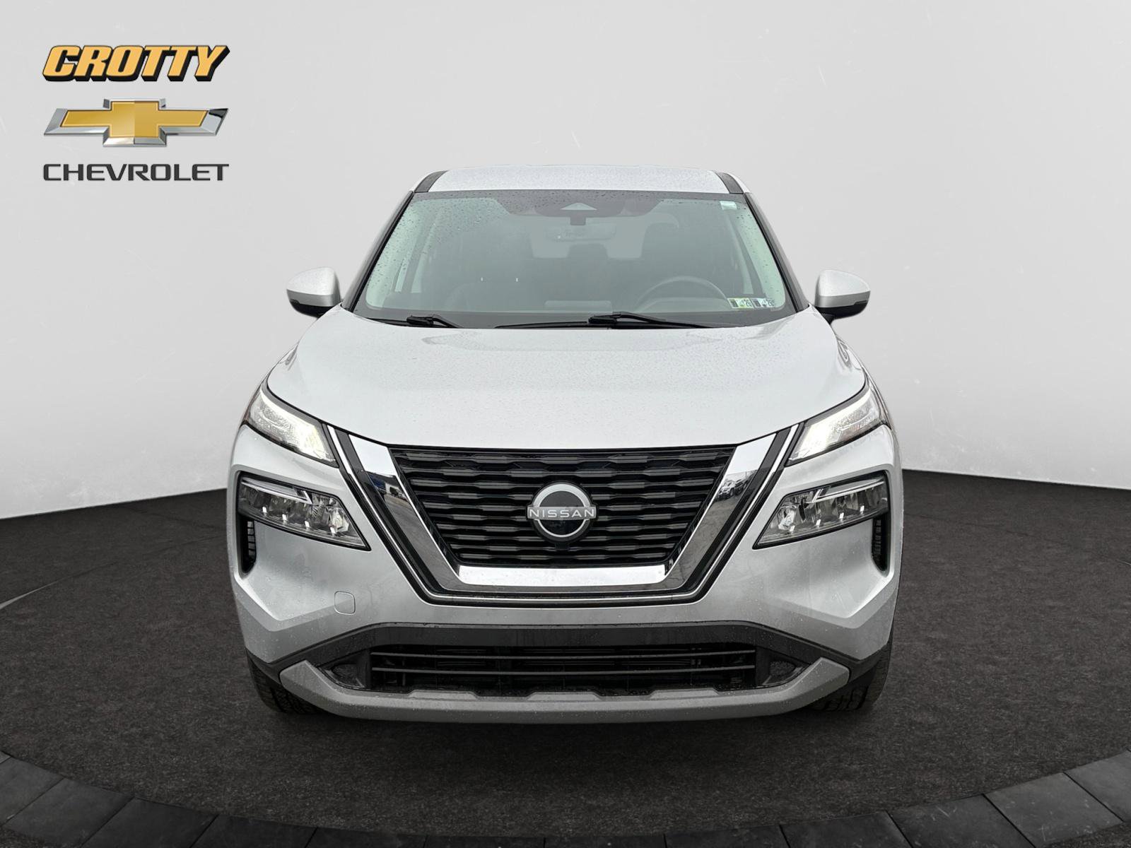 Used 2022 Nissan Rogue SV image 8