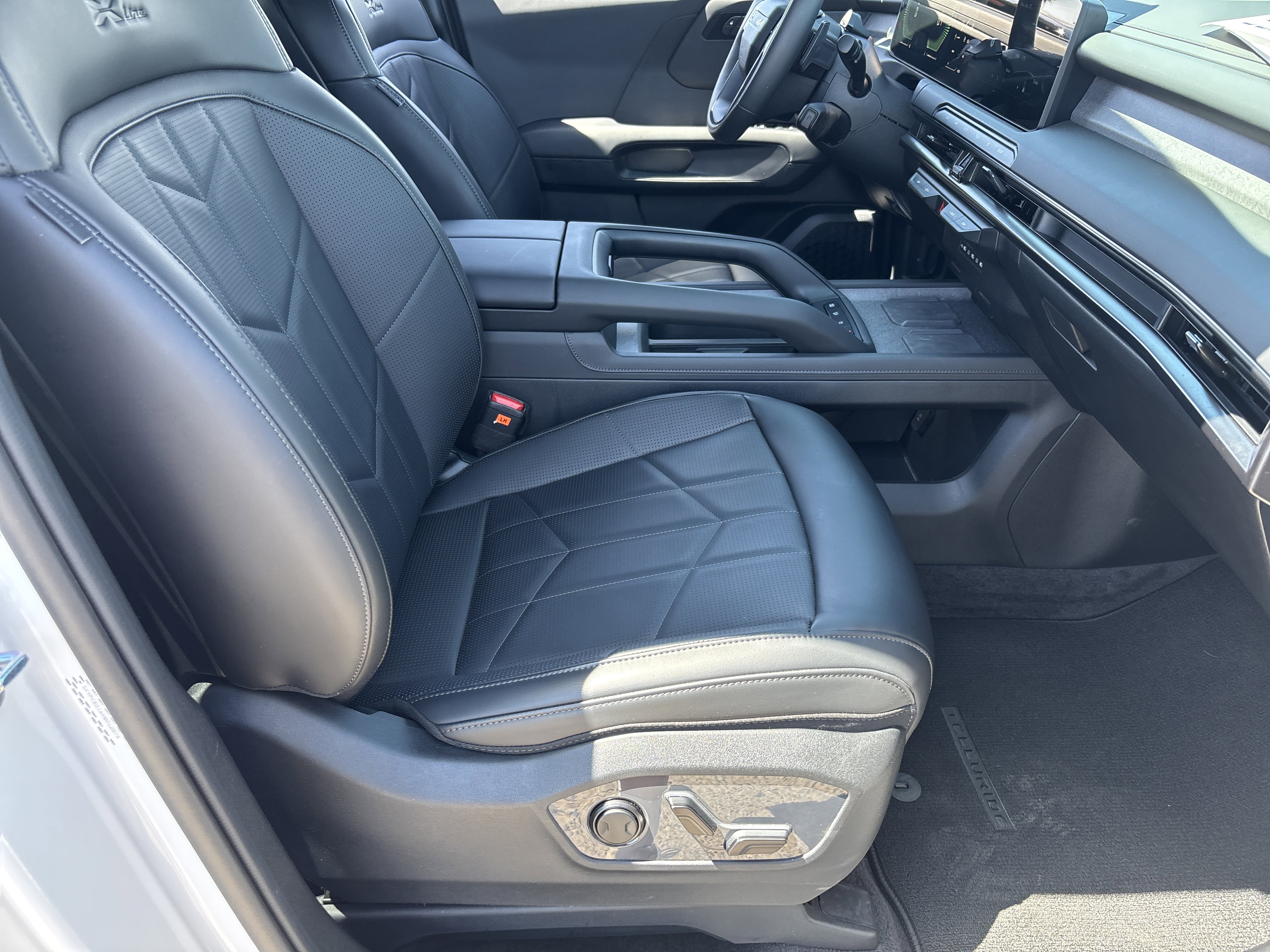 Used 2027 Kia Telluride EX X-Line AWD/4WD image 10