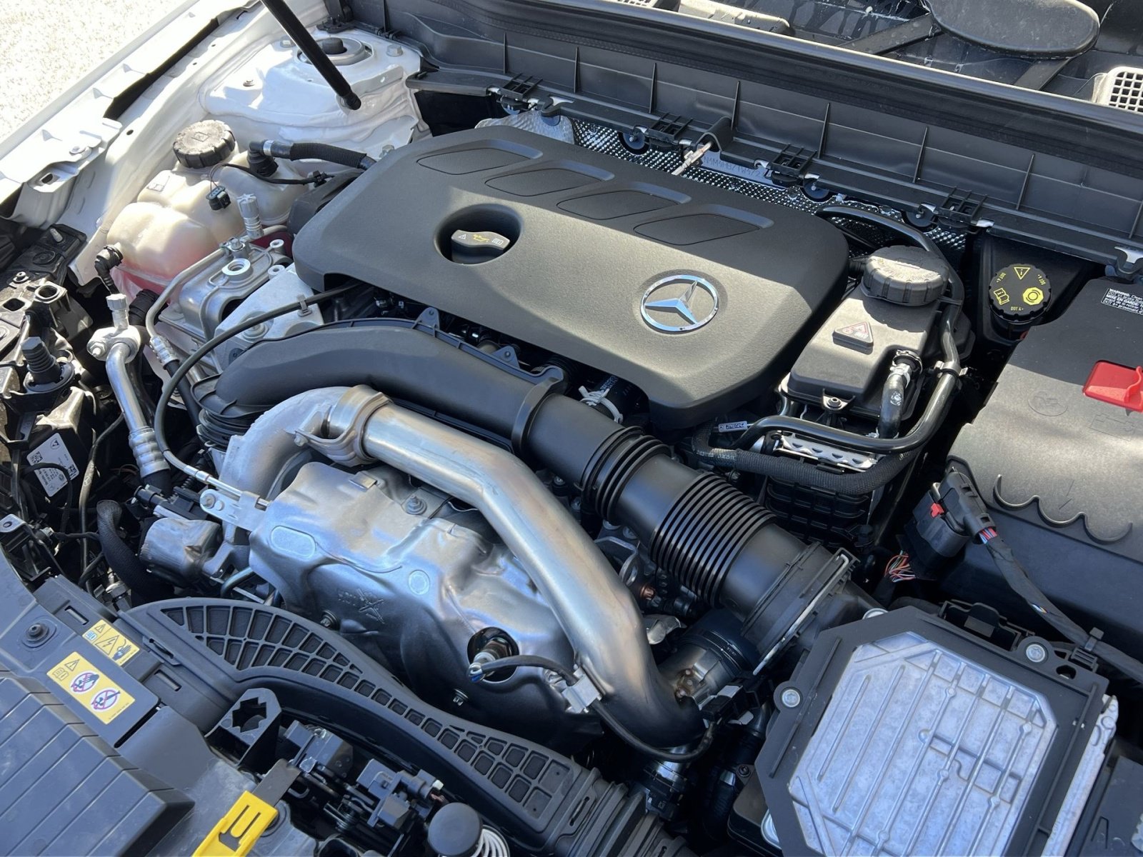 Used 2026 Mercedes-Benz GLB 250 4MATIC image 27