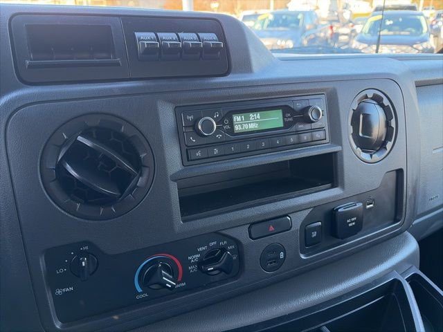 Used 2024 Ford E-450 and Econoline 450 Super Duty w/ Power Windows & Locks Group image 22