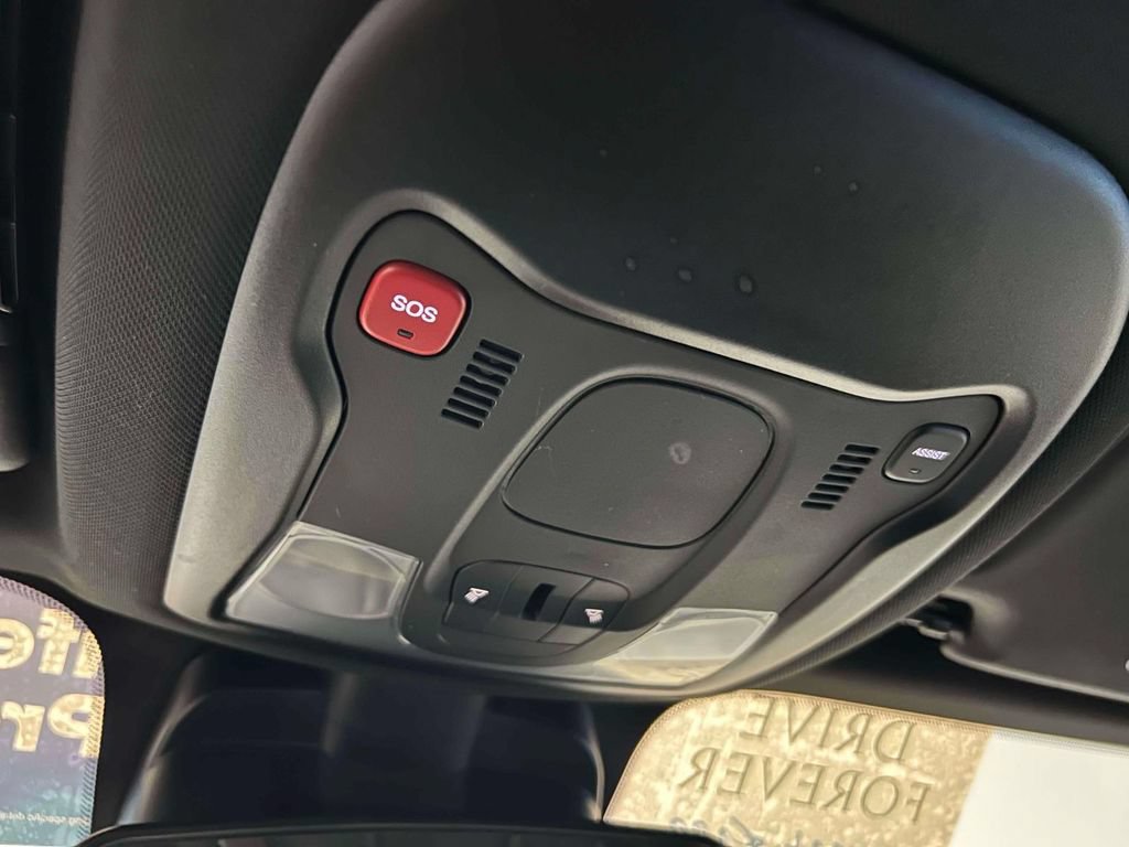 Used 2022 Jeep Renegade Altitude AWD/4WD image 30