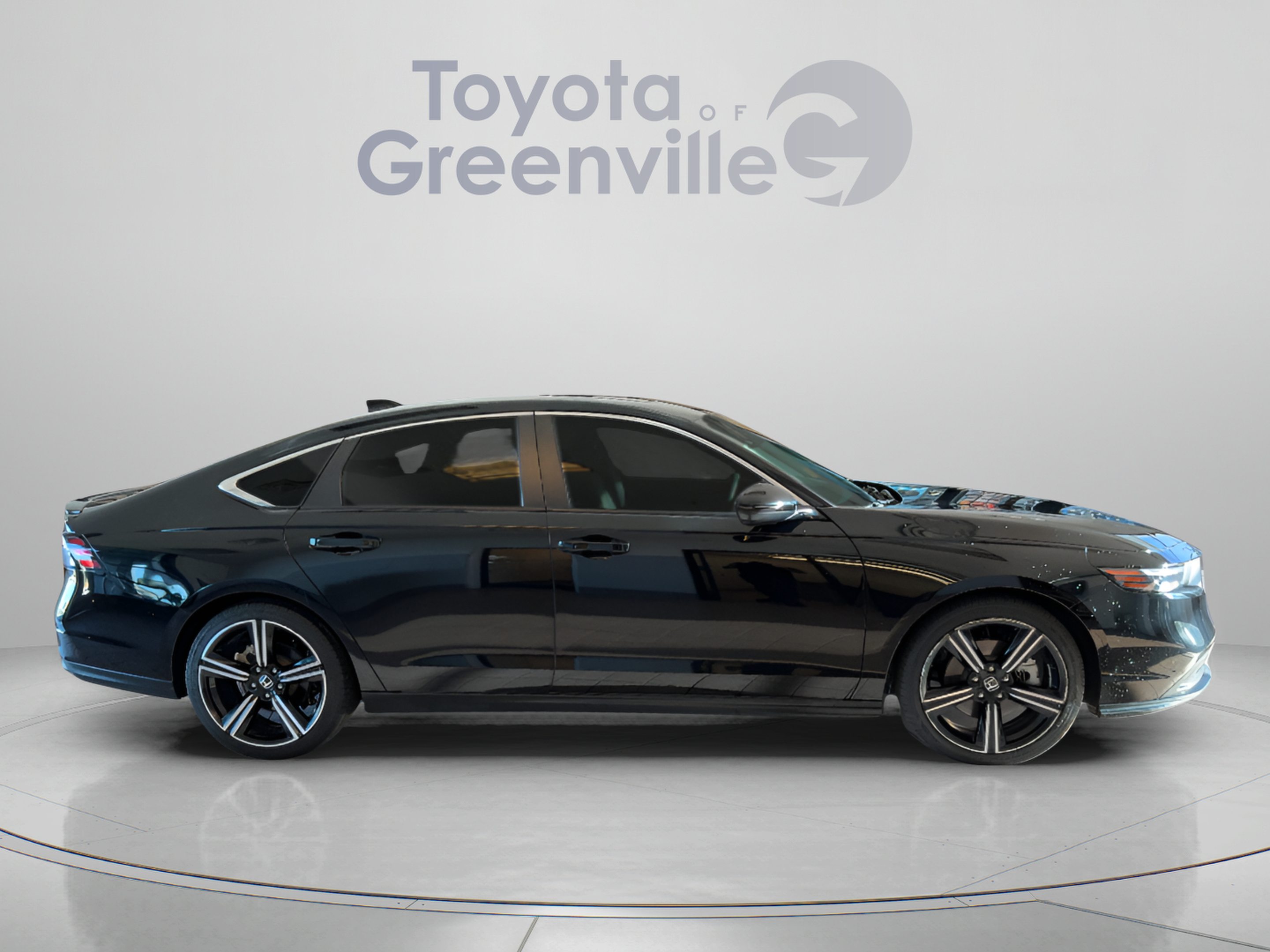 Used 2024 Honda Accord Sport image 7