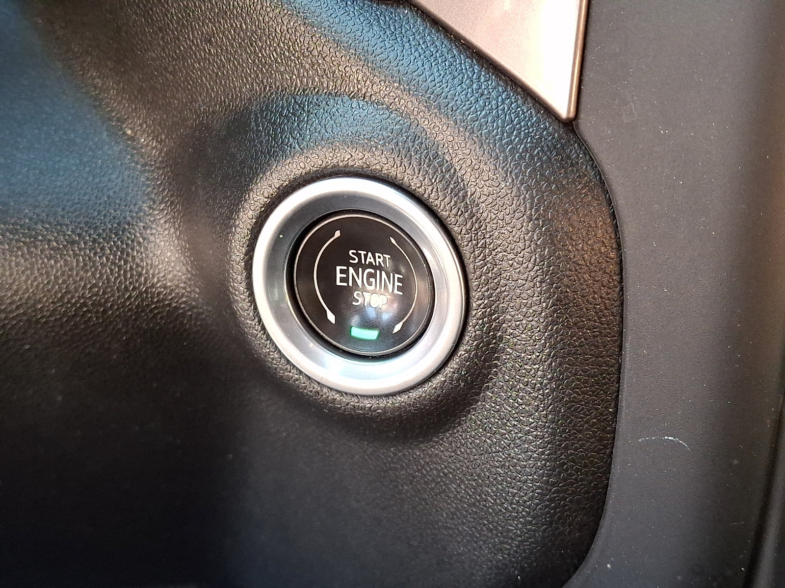 Certified 2022 Chevrolet Silverado 1500 Custom w/ LPO, Dark Essentials Package AWD/4WD image 21