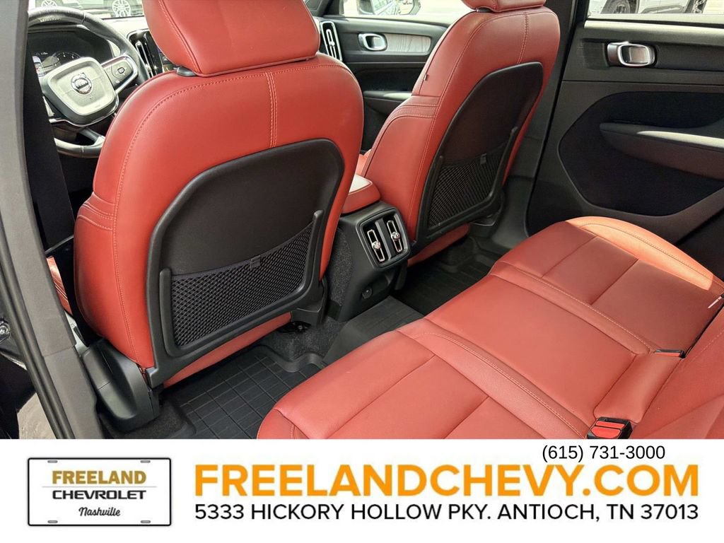 Used 2019 Volvo XC40 T5 Inscription AWD/4WD image 17