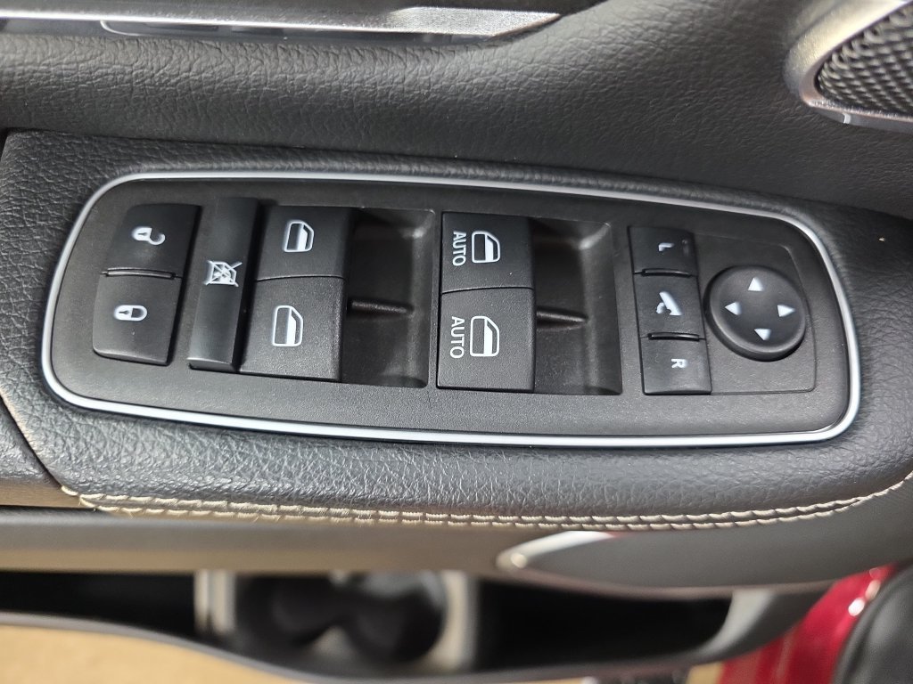 Used 2023 RAM 1500 Laramie AWD/4WD image 27