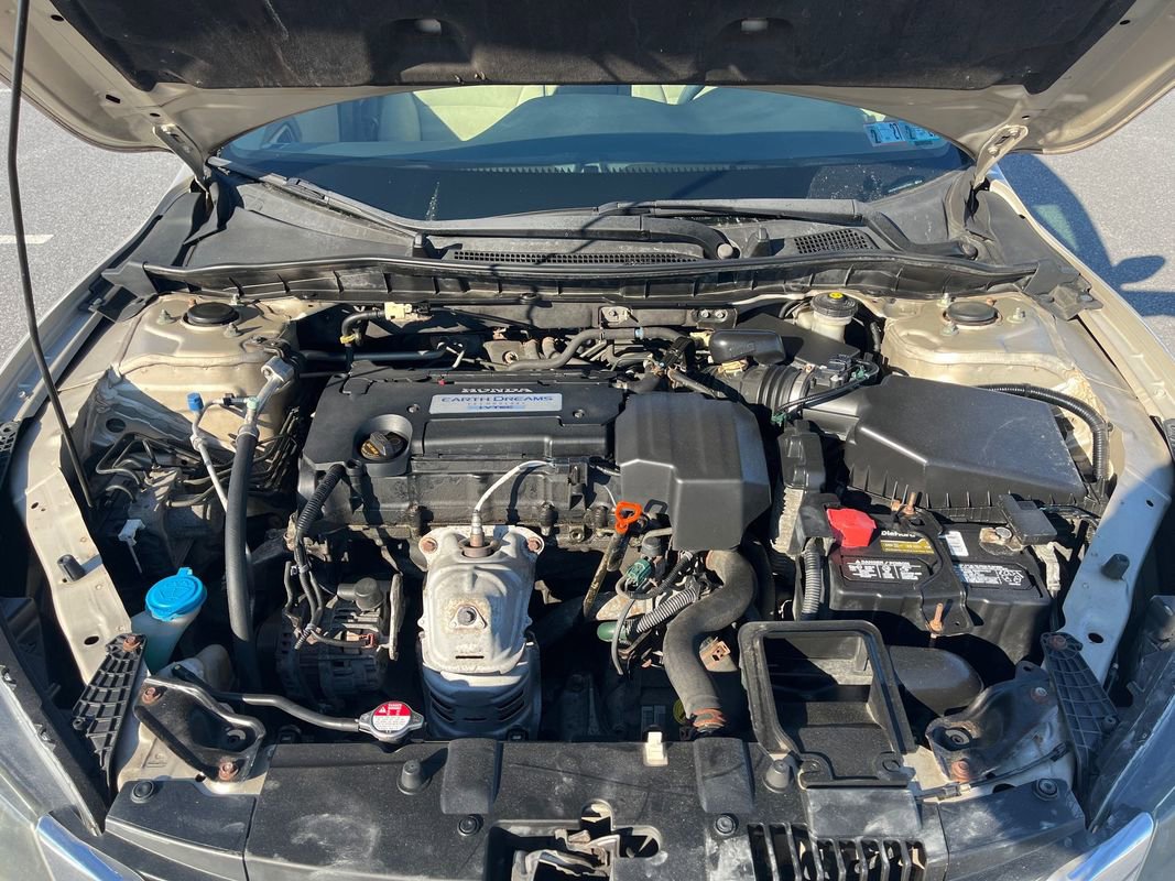 Used 2013 Honda Accord LX image 14