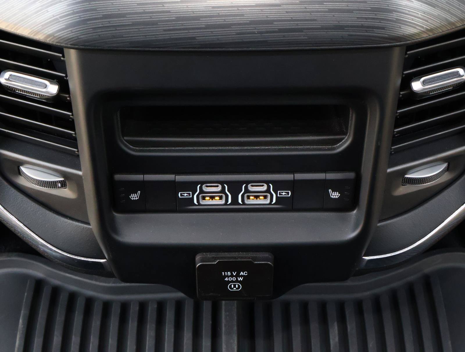 Used 2024 RAM 2500 Laramie w/ Night Edition AWD/4WD image 14