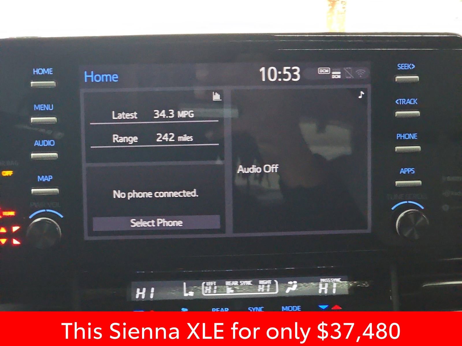 Used 2024 Toyota Sienna XLE image 29