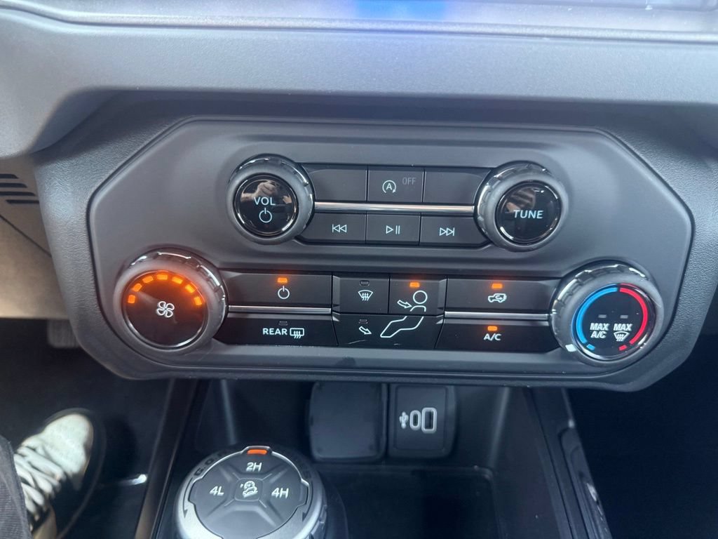 New 2026 Ford Bronco 2-Door AWD/4WD image 24