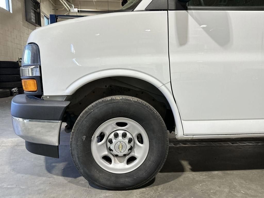 Used 2024 Chevrolet Express 2500 w/ Driver Convenience Package image 19