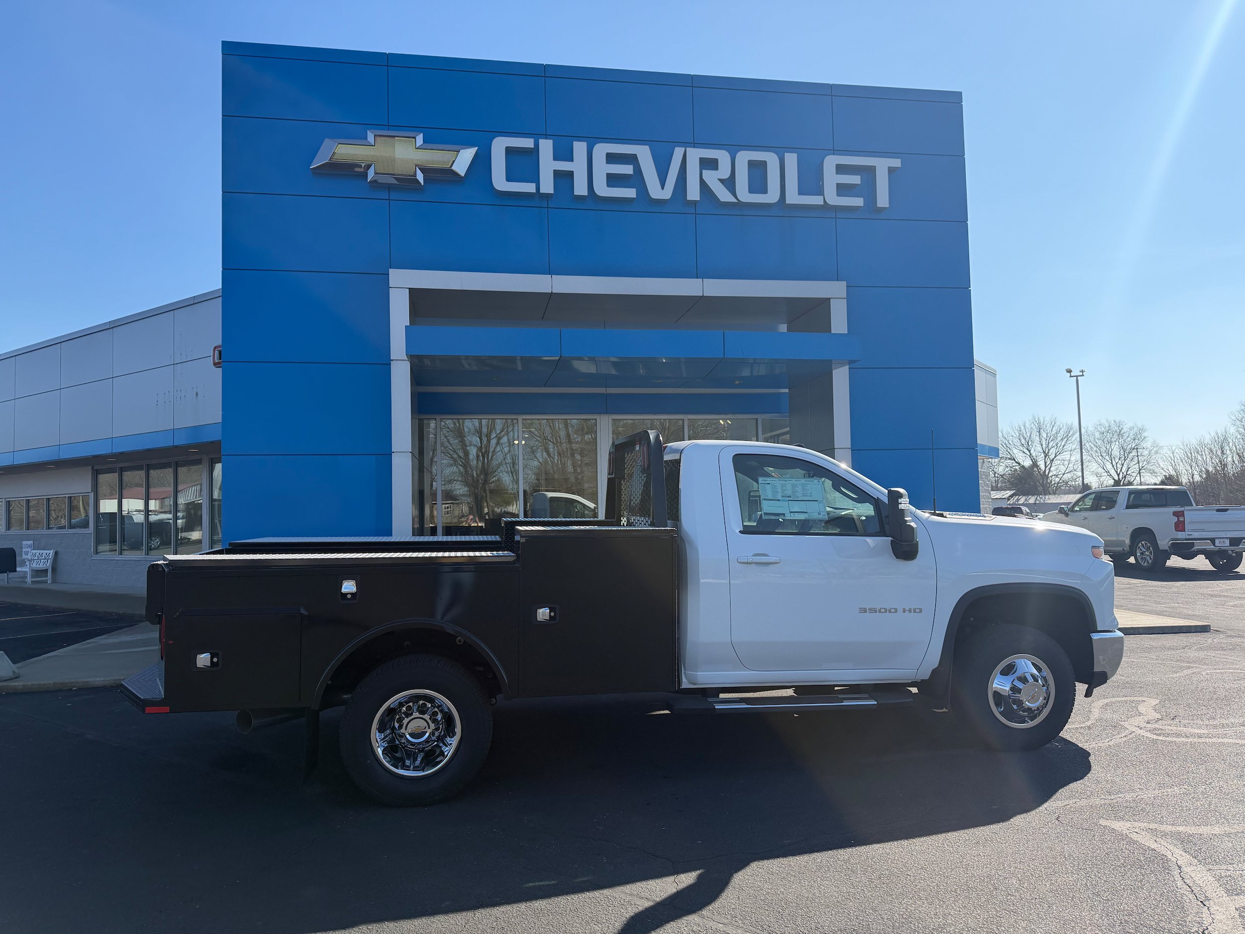 New 2025 Chevrolet Silverado 3500 LT w/ Convenience Package