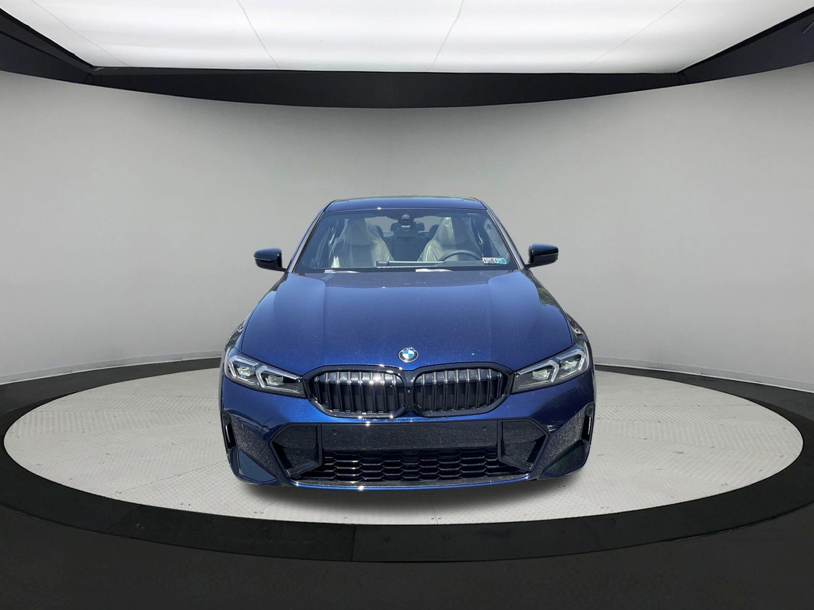 Used 2026 BMW 330i xDrive Sedan w/ M Sport Package AWD/4WD image 2