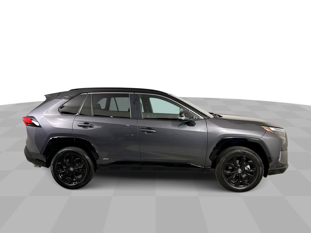 Used 2024 Toyota RAV4 XSE AWD/4WD image 9