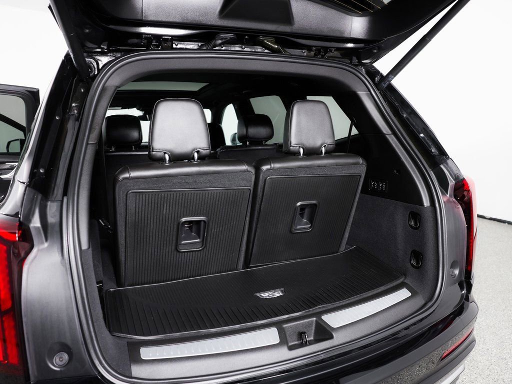 Used 2020 Cadillac XT6 Premium Luxury image 16