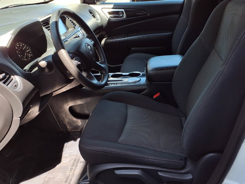Used 2020 Nissan Pathfinder S FWD image 19
