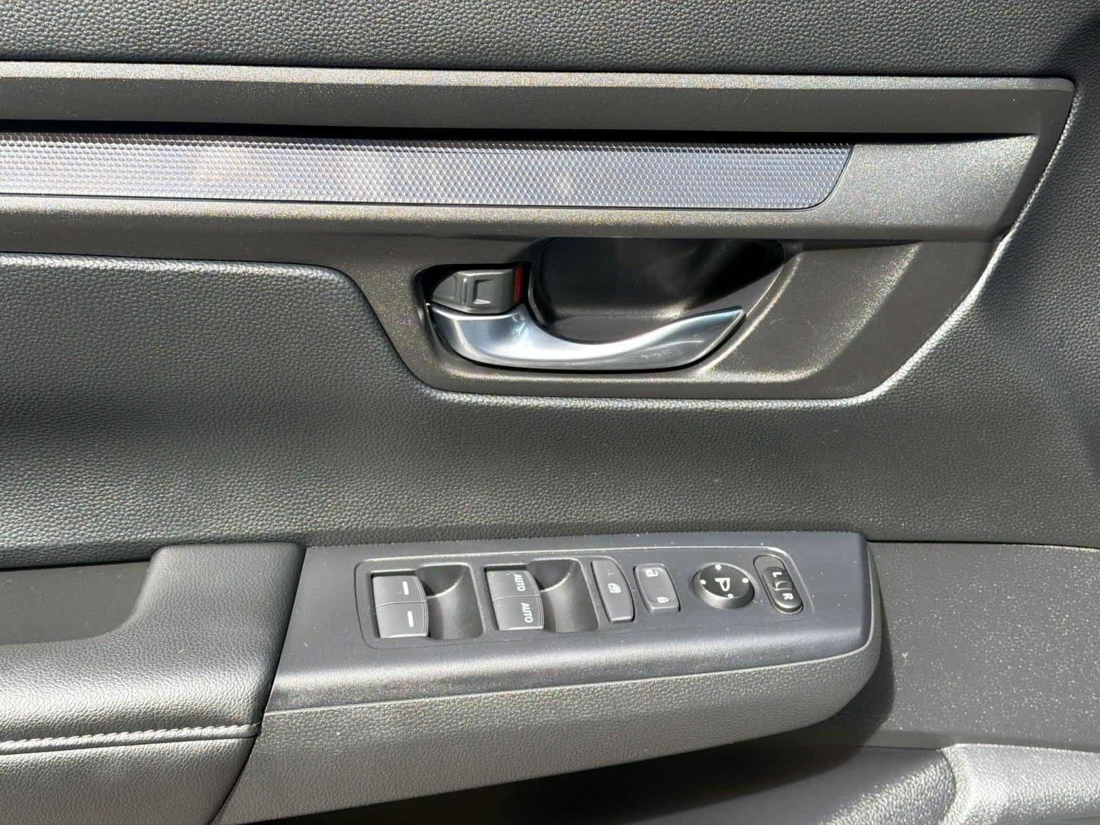 Used 2025 Honda CR-V EX image 15